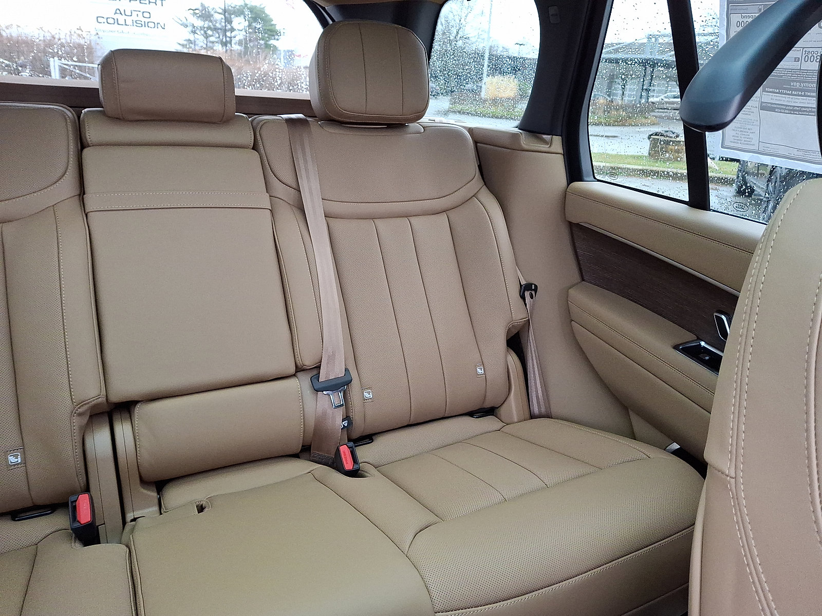 New 2026 Land Rover Range Rover SE image 17