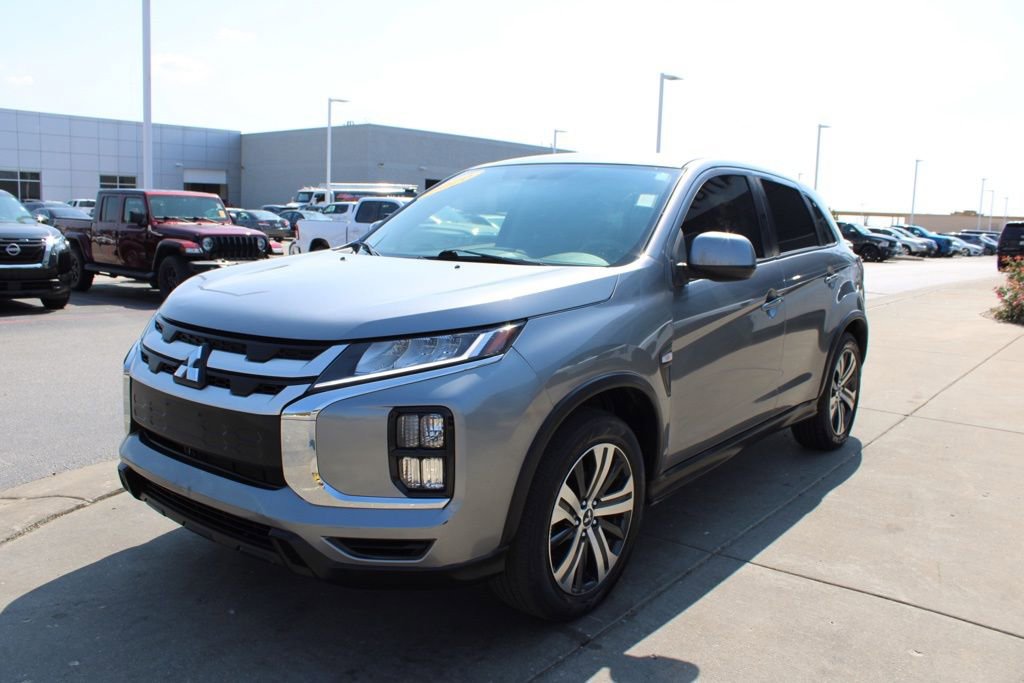 Used 2020 Mitsubishi Outlander Sport ES image 3