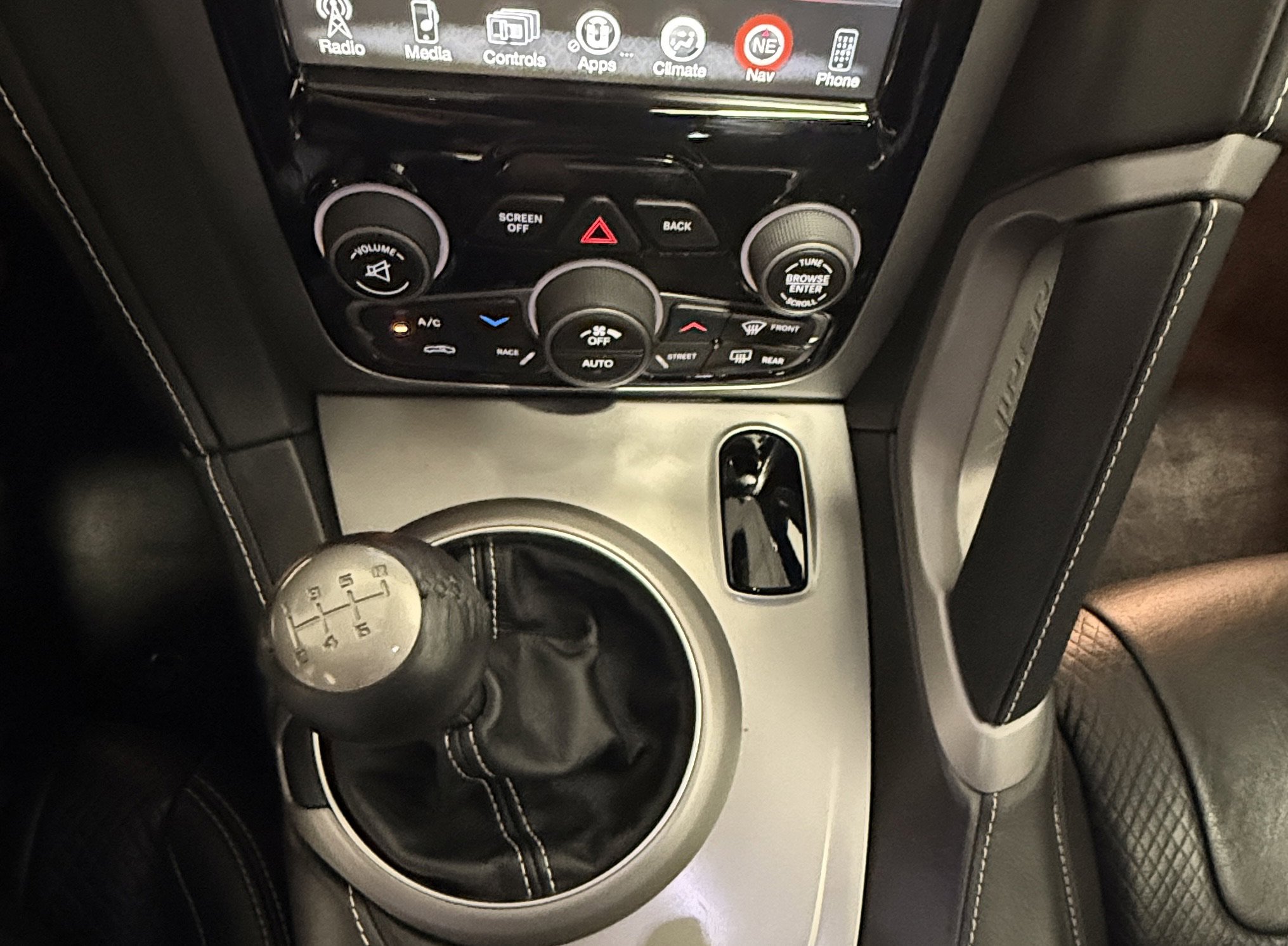 Used 2013 SRT Viper GTS w/ GTS Laguna Interior Pkg image 61