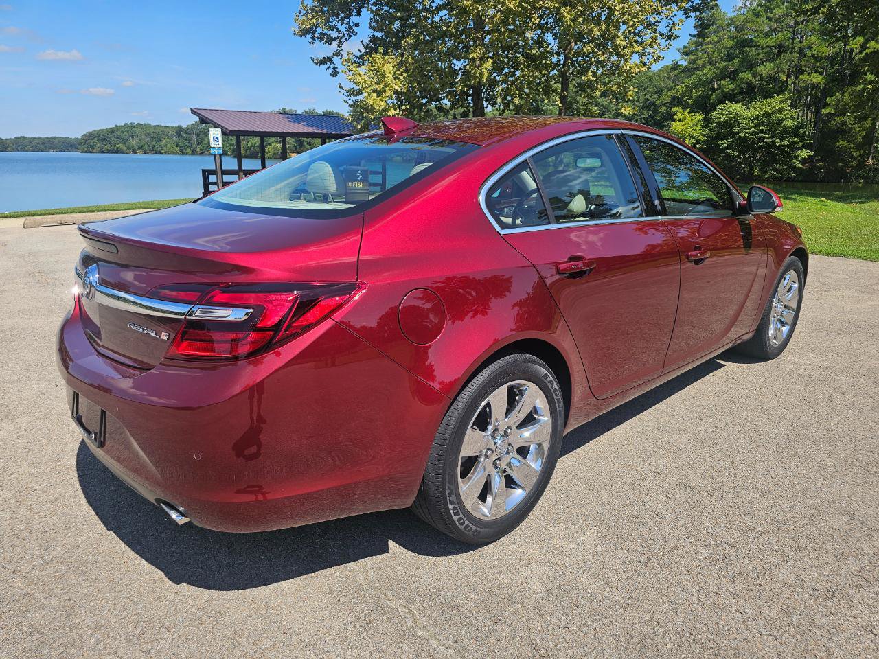 Used 2016 Buick Regal Premium w/ Driver Confidence Package #1 FWD image 5
