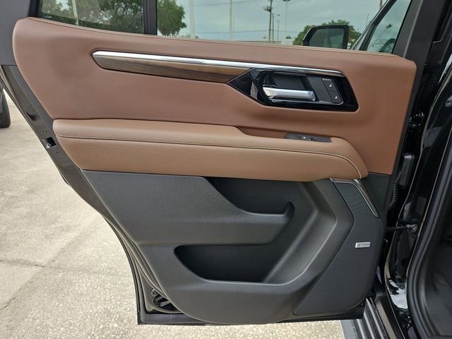 New 2026 Chevrolet Tahoe High Country w/ Sun And Tow Package AWD/4WD image 12