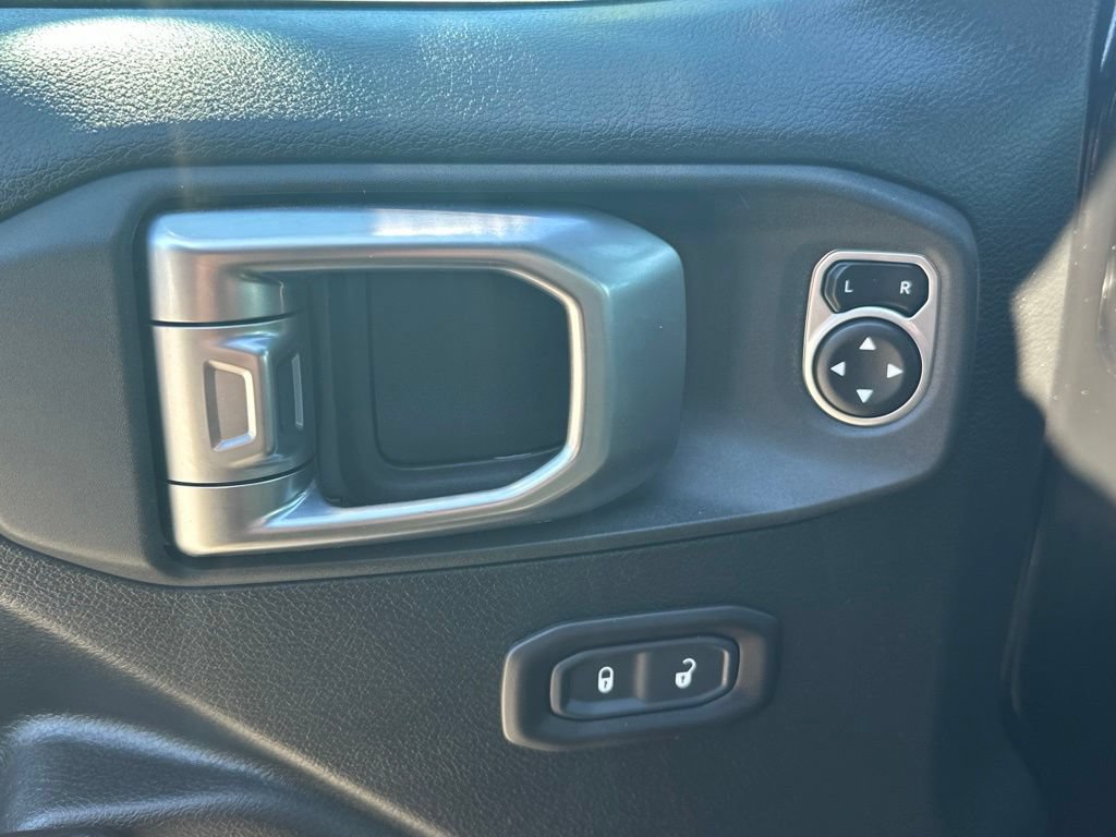 Used 2020 Jeep Wrangler Unlimited Sport AWD/4WD image 15