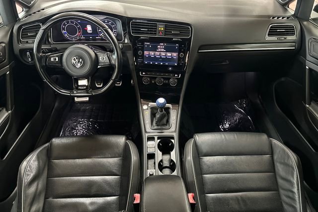 Used 2018 Volkswagen Golf R 4-Door image 16