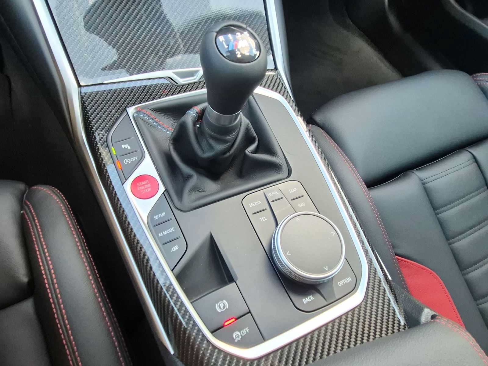 New 2026 BMW M2 w/ Lighting Package RWD image 32