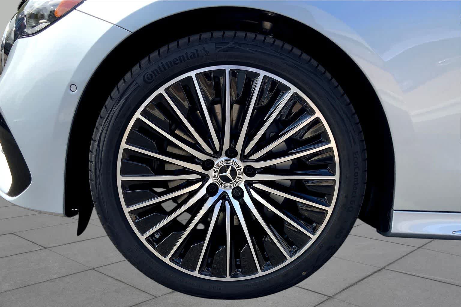 New 2025 Mercedes-Benz E 350 4MATIC Sedan image 19