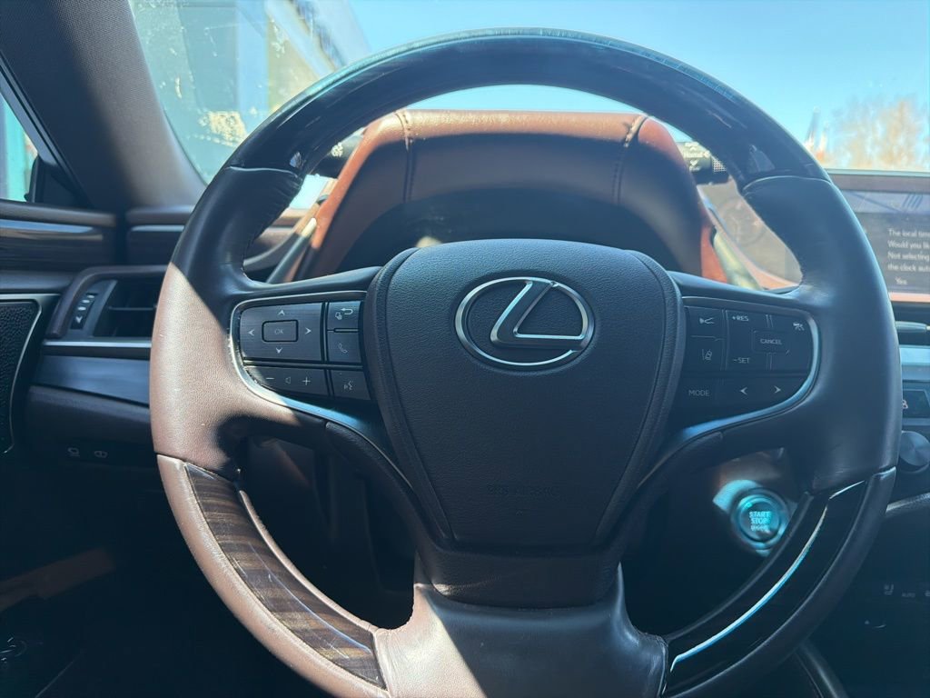 Used 2019 Lexus ES 350 Ultra Luxury w/ Accessory Package 2 image 36