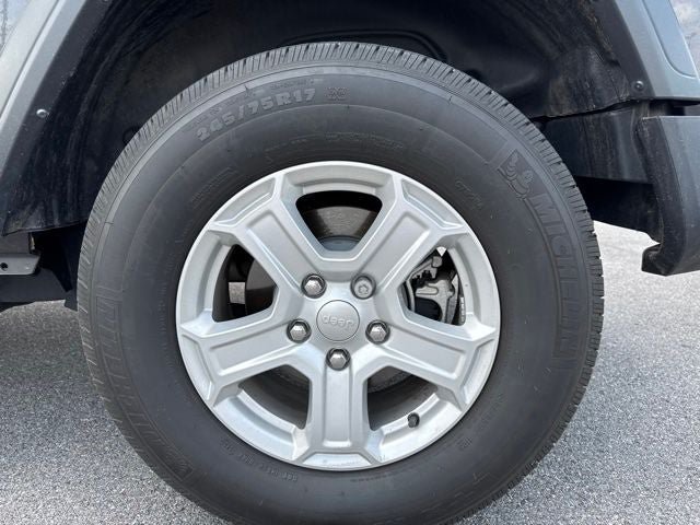 Used 2023 Jeep Wrangler Sport AWD/4WD image 24