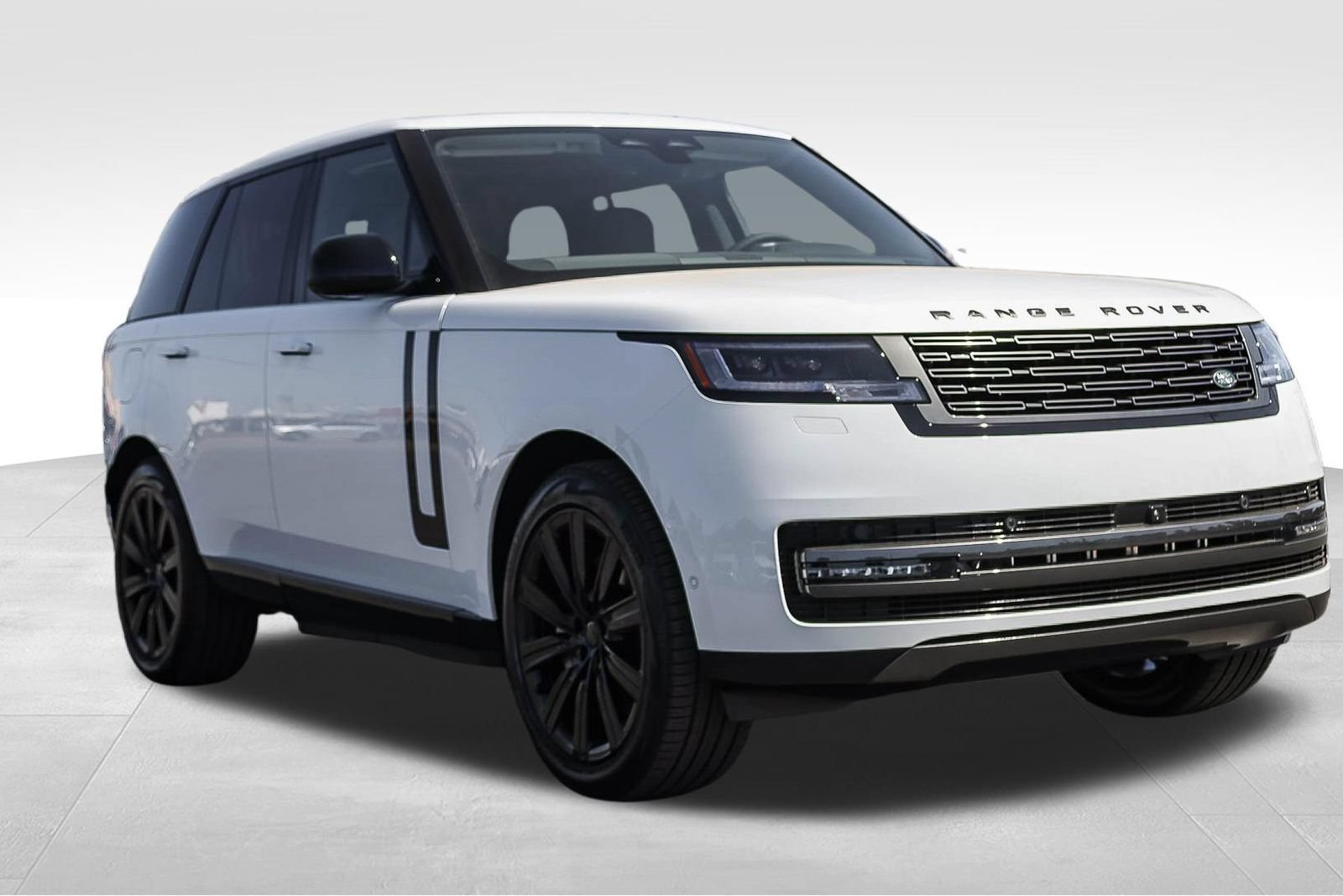 New 2026 Land Rover Range Rover SE AWD/4WD image 3