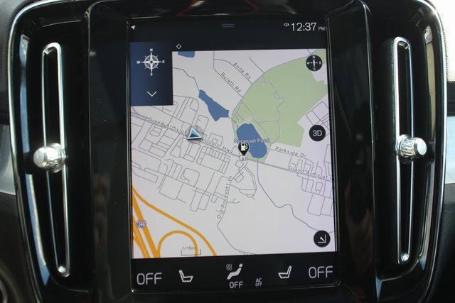 Used 2019 Volvo XC40 T5 Momentum image 5