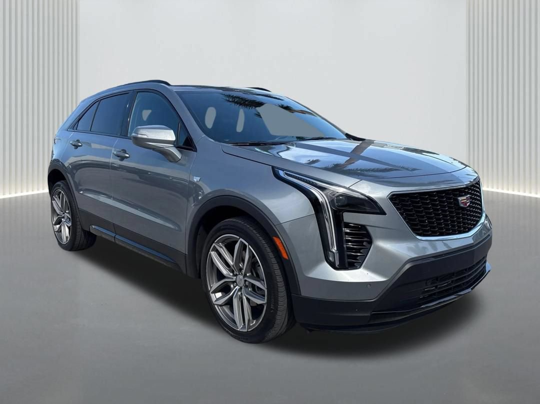 Used 2023 Cadillac XT4 Sport FWD image 3
