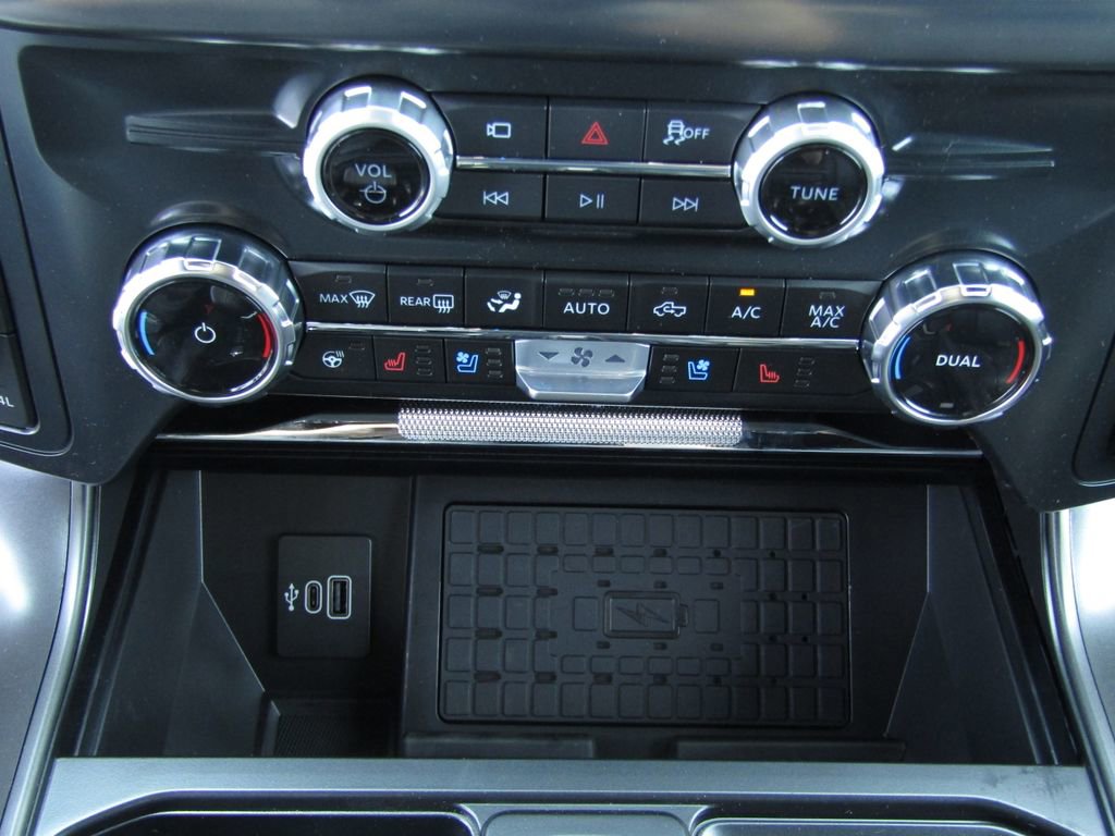 New 2025 Ford F150 Lariat w/ Equipment Group 501A Mid image 24