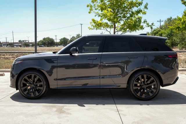 New 2026 Land Rover Range Rover Sport Dynamic SE AWD/4WD image 14