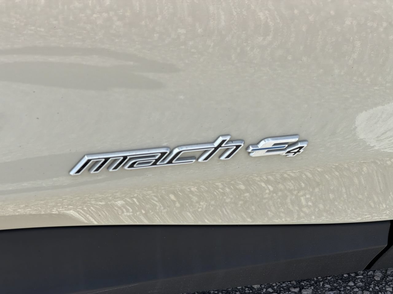Used 2025 Ford Mustang Mach-E Select w/ Comfort Package Lite AWD/4WD image 9