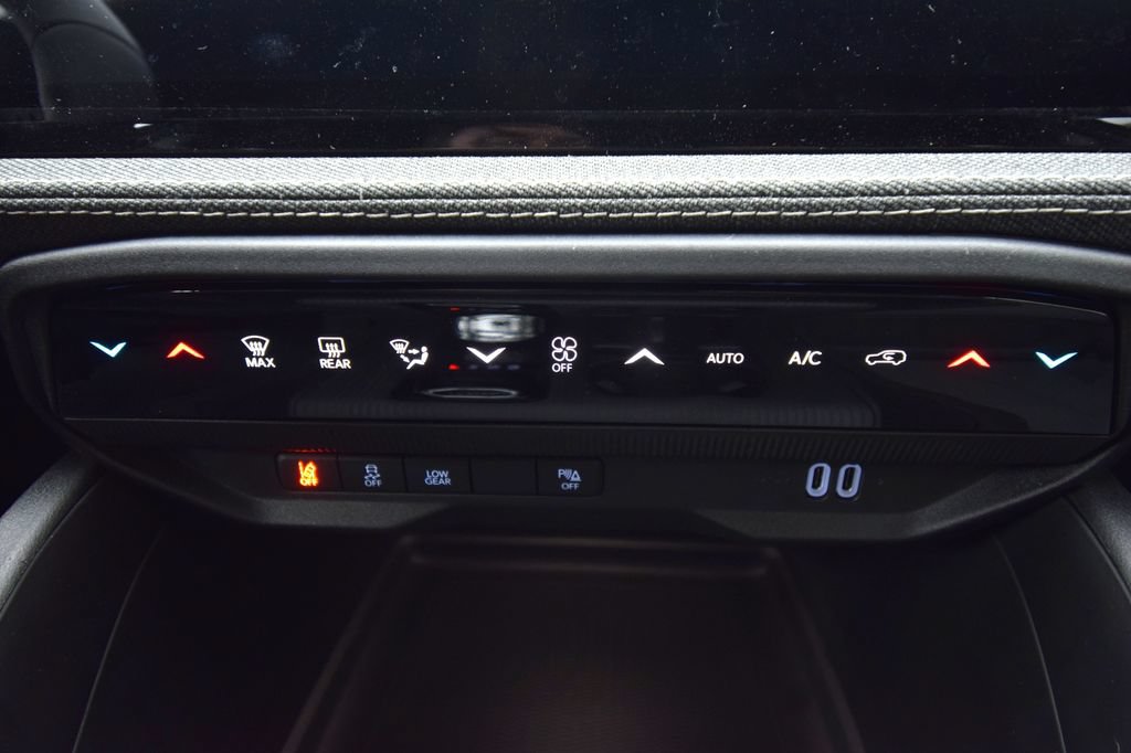 New 2026 Jeep Cherokee Laredo AWD/4WD image 21