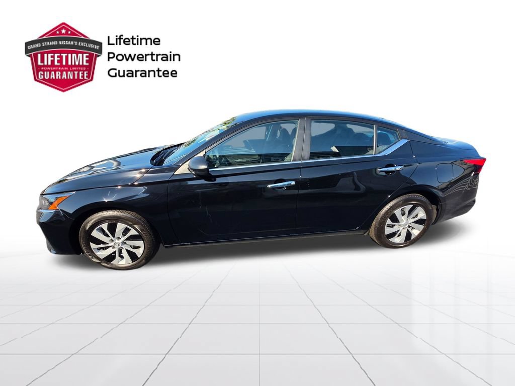Certified 2025 Nissan Altima 2.5 S FWD image 2