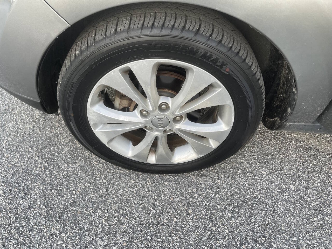 Used 2016 Kia Soul + FWD image 30