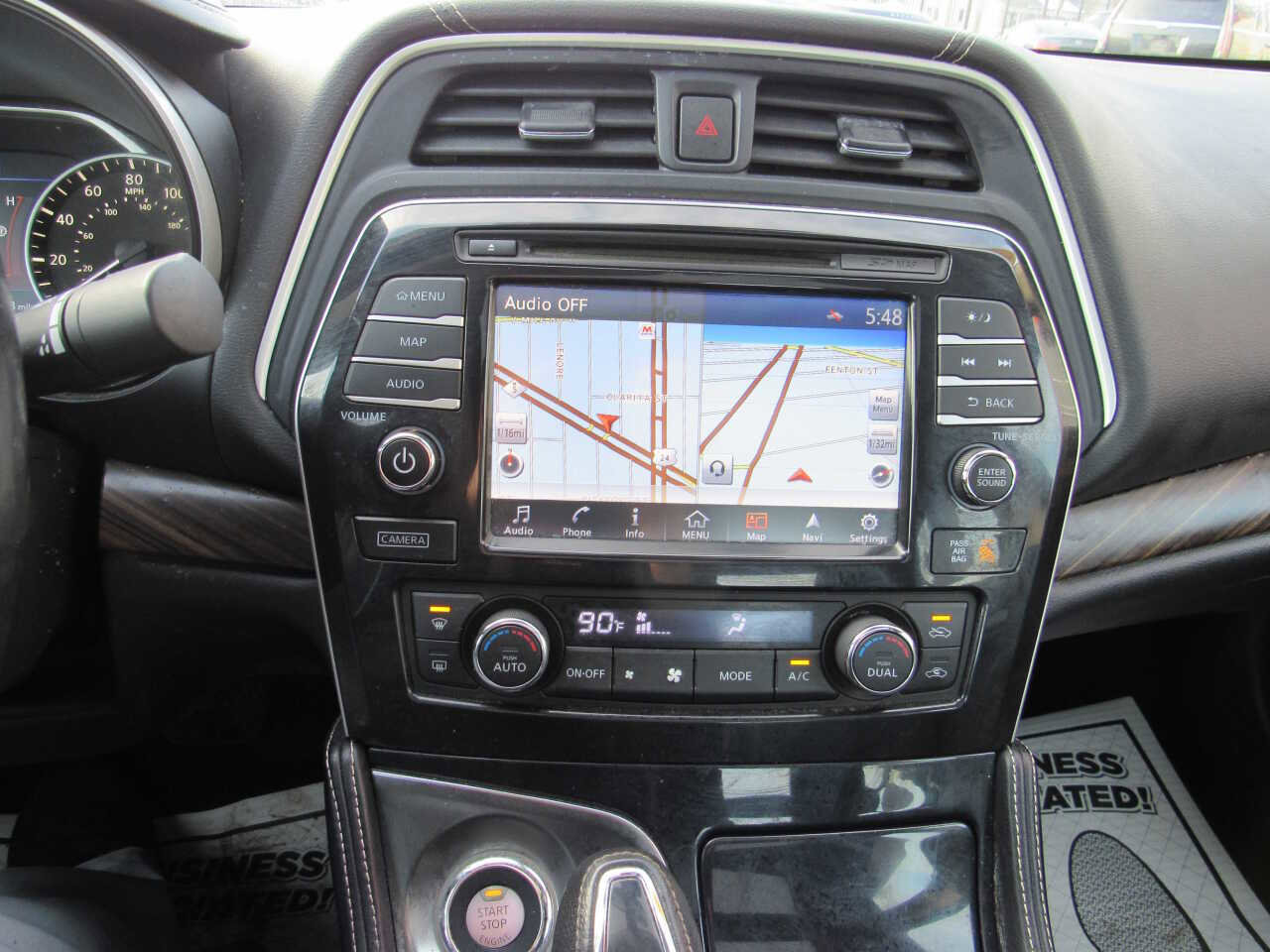 Used 2016 Nissan Maxima Platinum w/ Interior Lighting Package image 18