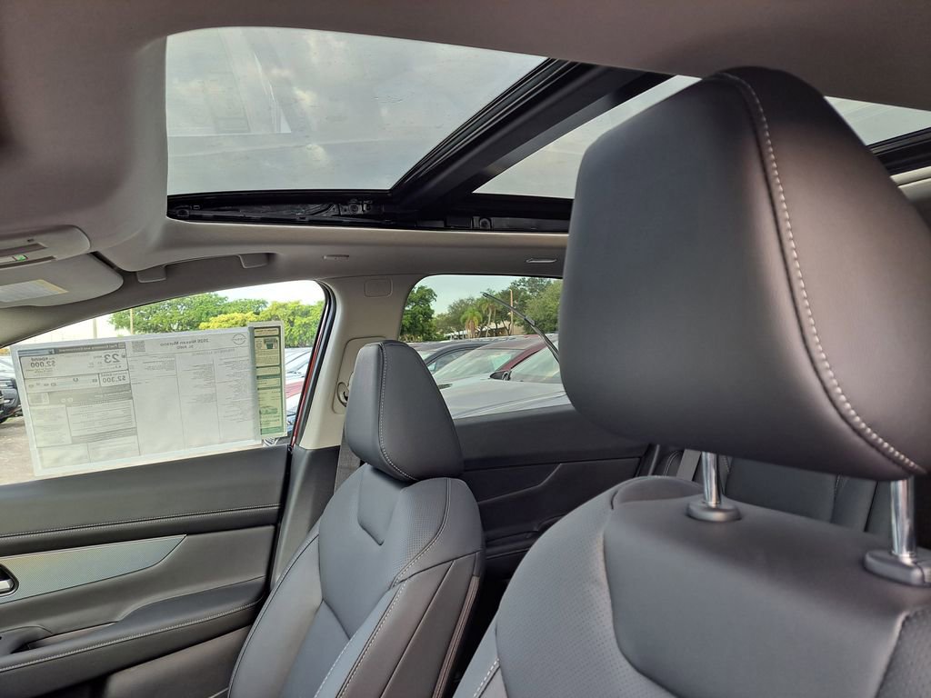 New 2026 Nissan Murano SL image 8