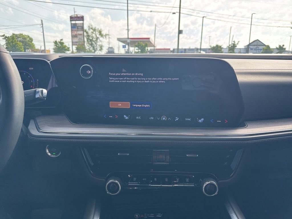 Used 2025 Chevrolet Tahoe LT AWD/4WD image 16