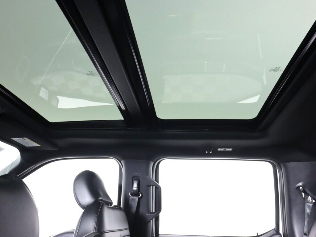 Used 2019 Ford F150 Raptor w/ Equipment Group 802A Luxury AWD/4WD image 37
