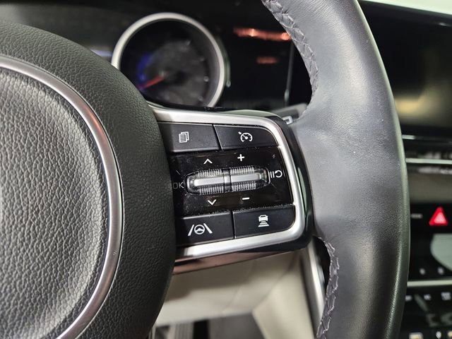 Certified 2023 Kia Carnival EX image 26