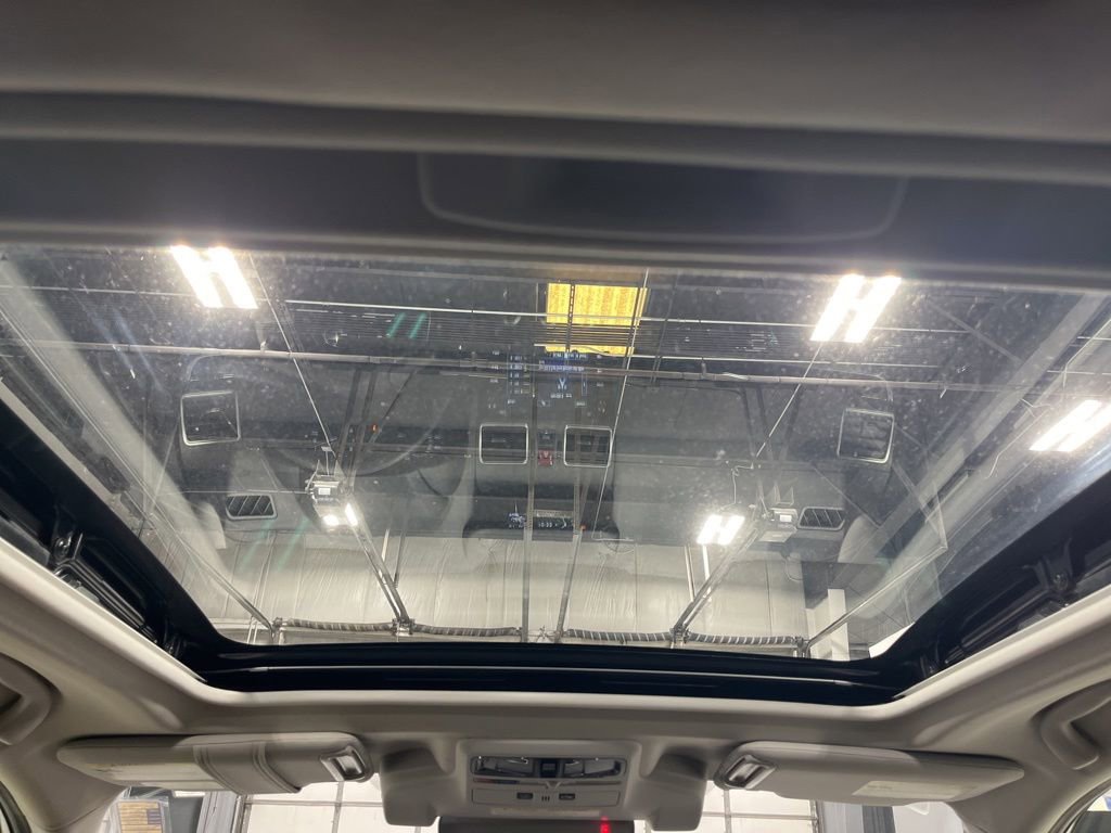 Used 2018 Subaru Forester 2.5i Touring w/ Popular Package #3B AWD/4WD image 32