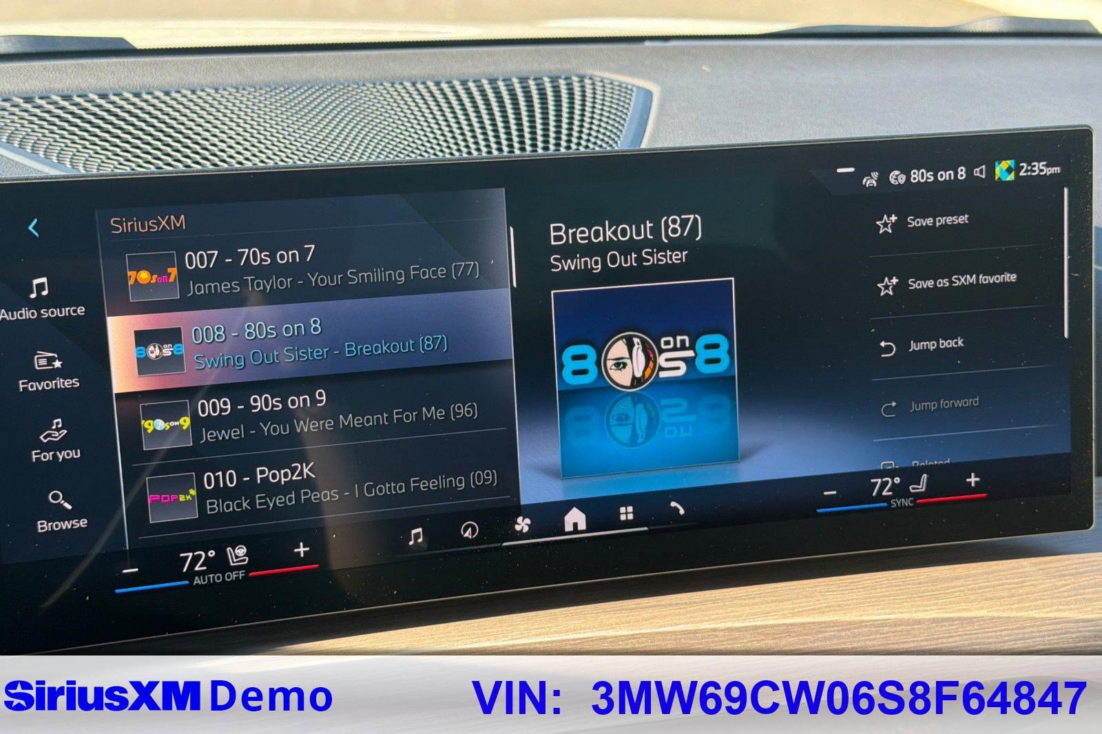 Used 2025 BMW 330i Sedan w/ Premium Package image 40