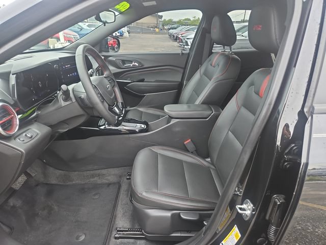 Used 2025 Chevrolet Trax RS w/ Driver Confidence Package FWD image 10