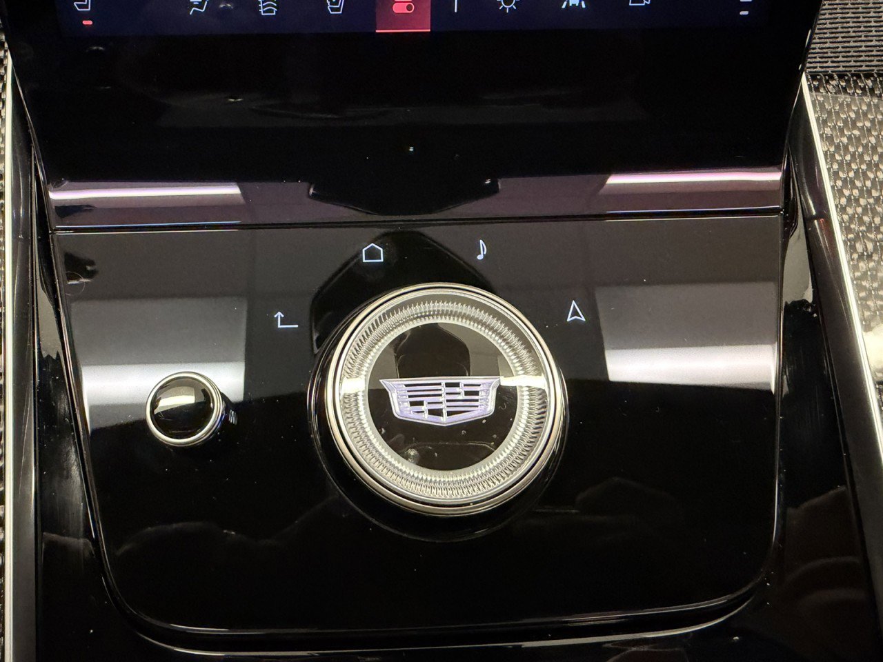 Used 2025 Cadillac Escalade V image 19