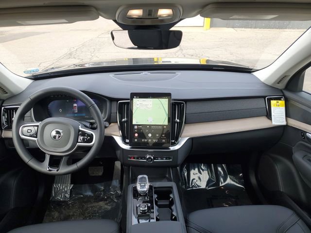 New 2026 Volvo XC90 B6 Plus w/ Protection Package Premier image 25