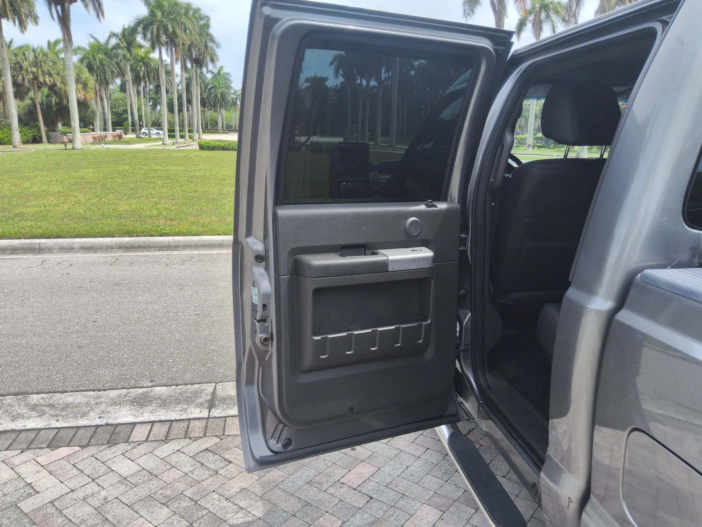 Used 2011 Ford F250 Lariat w/ Lariat Interior Pkg RWD image 24