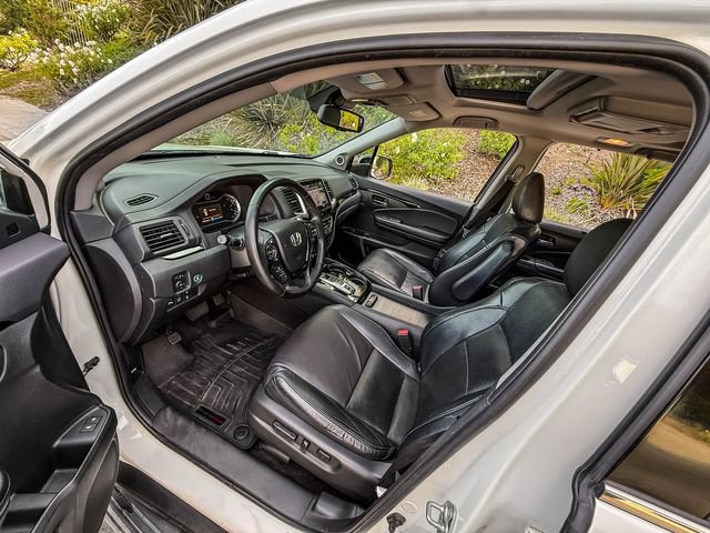 Used 2016 Honda Pilot Elite image 5