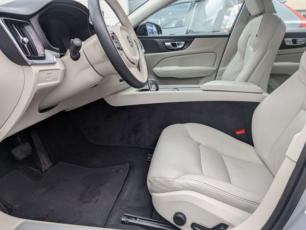 Certified 2024 Volvo S60 B5 Plus w/ Climate Package FWD image 2
