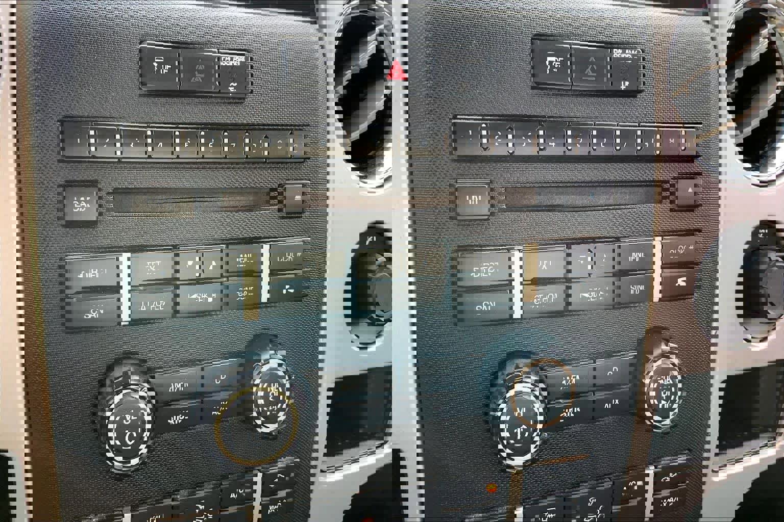 Used 2011 Ford F150 XLT w/ XLT Chrome Pkg AWD/4WD image 27