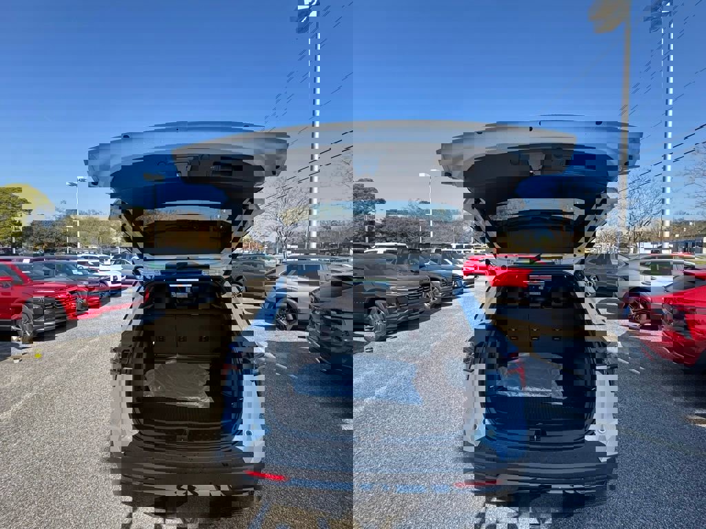 New 2026 Chevrolet Equinox RS w/ LPO, Floor Liner Package image 8