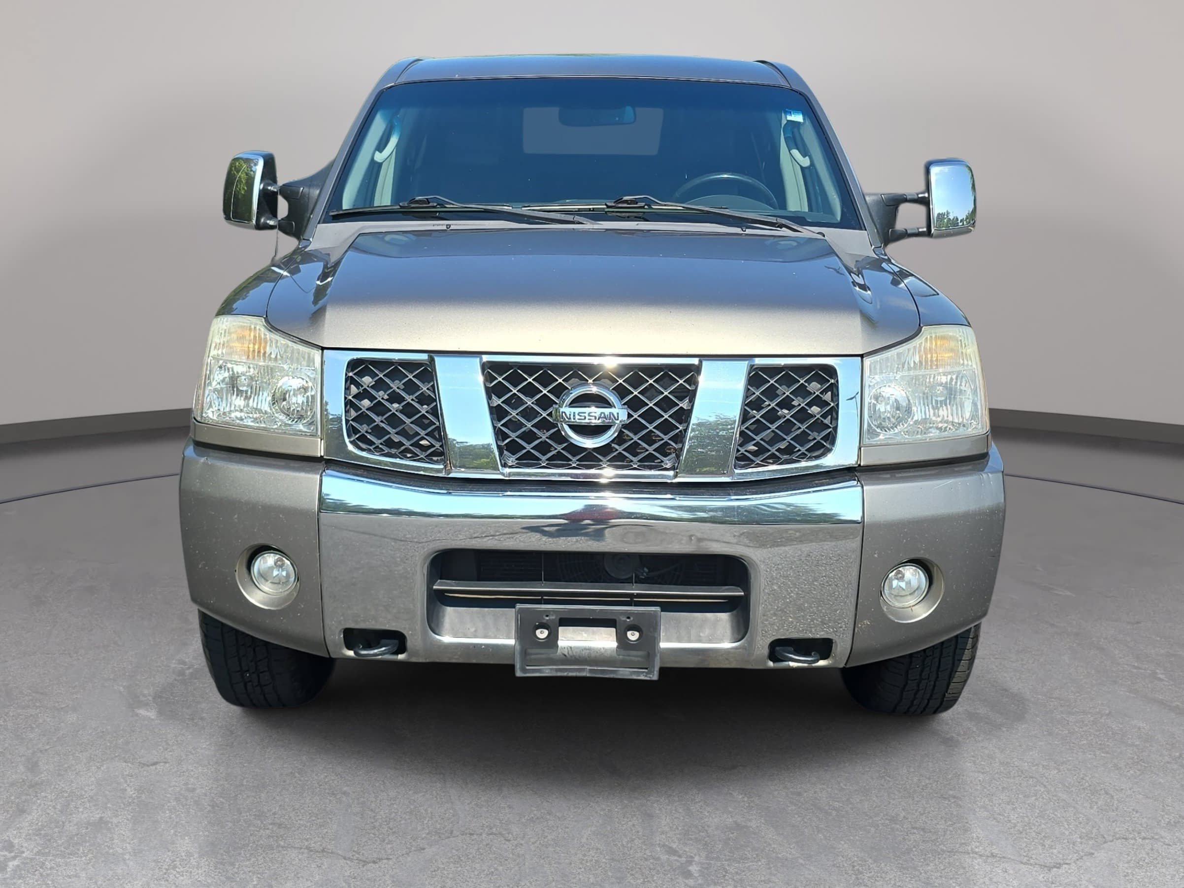 Used 2006 Nissan Titan LE w/ (T01) Tow Pkg AWD/4WD image 2