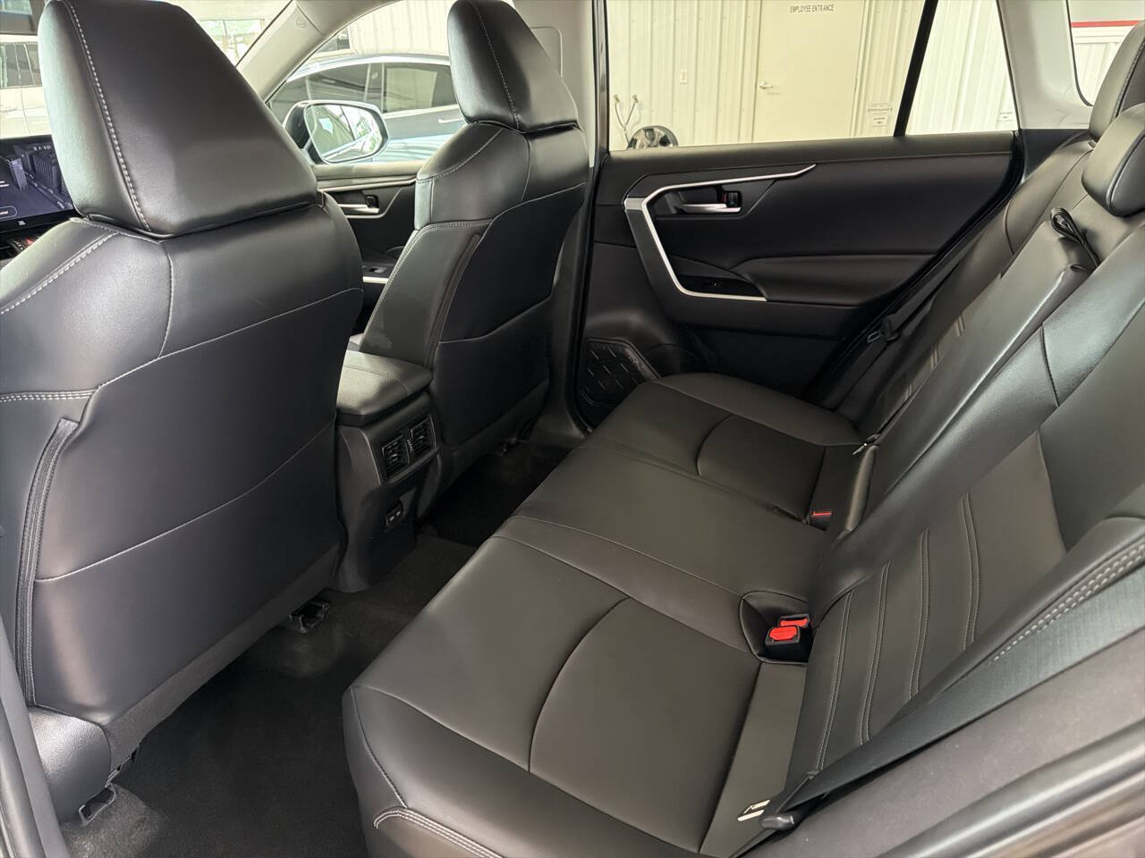 Used 2023 Toyota RAV4 XLE Premium AWD/4WD image 25