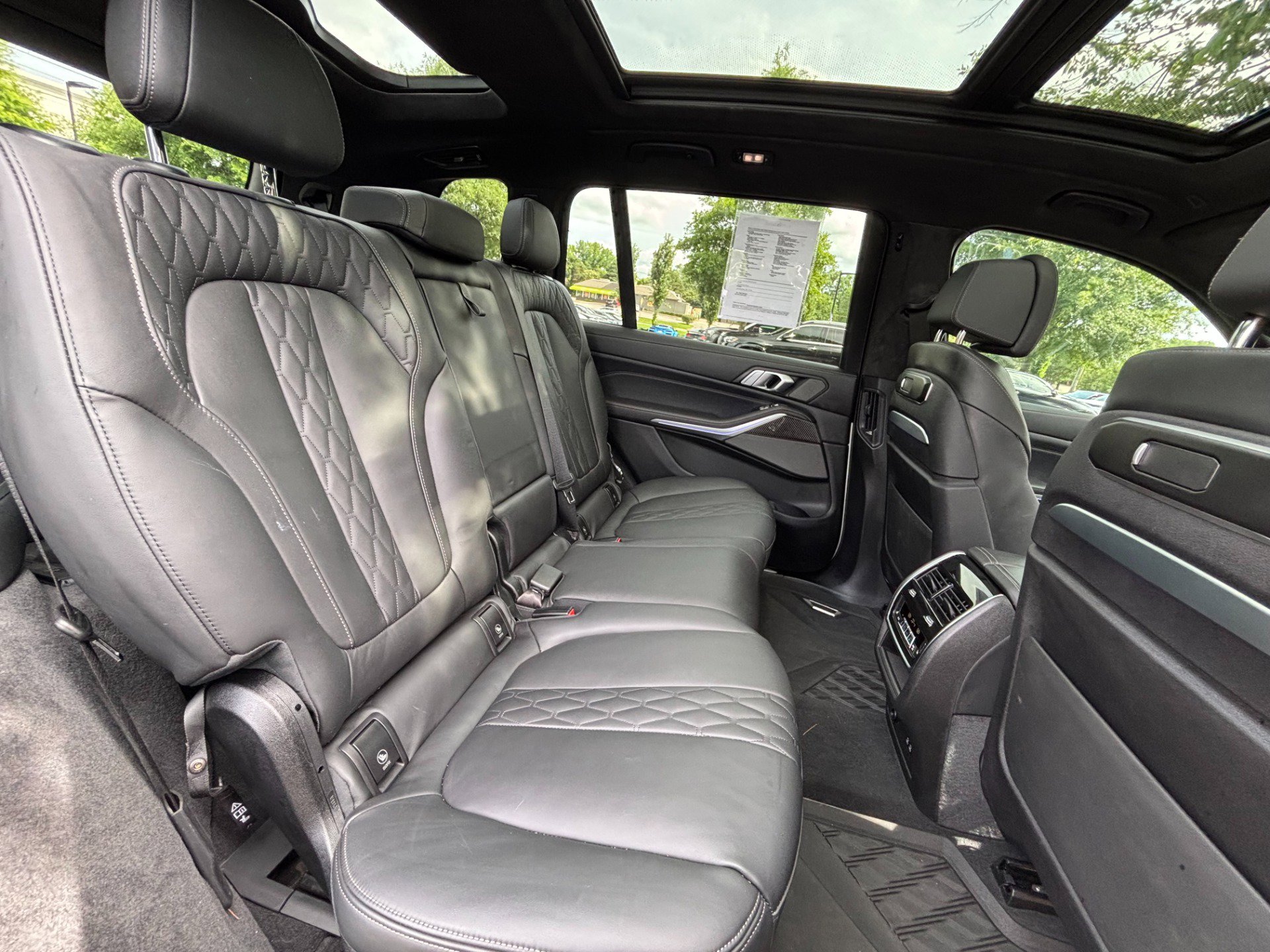 Used 2025 BMW X7 M60i AWD/4WD image 22