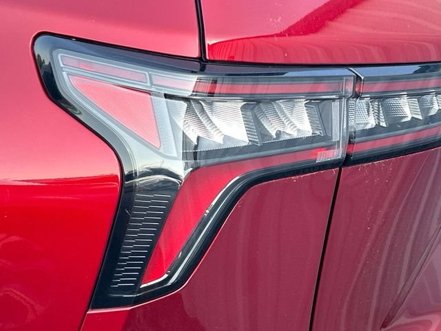 Certified 2025 Chevrolet Equinox ACTIV w/ Convenience Package III AWD/4WD image 8