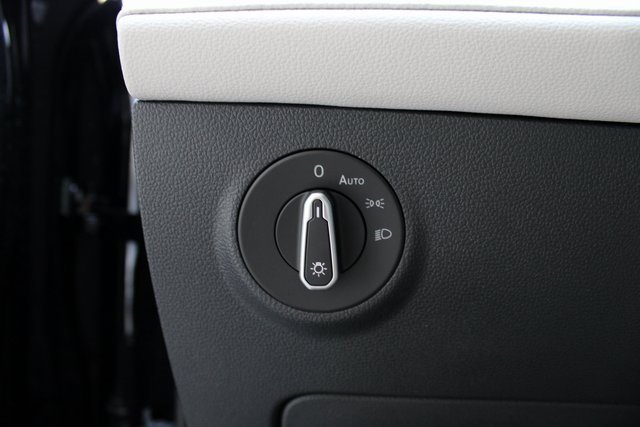 New 2025 Volkswagen Taos S image 14