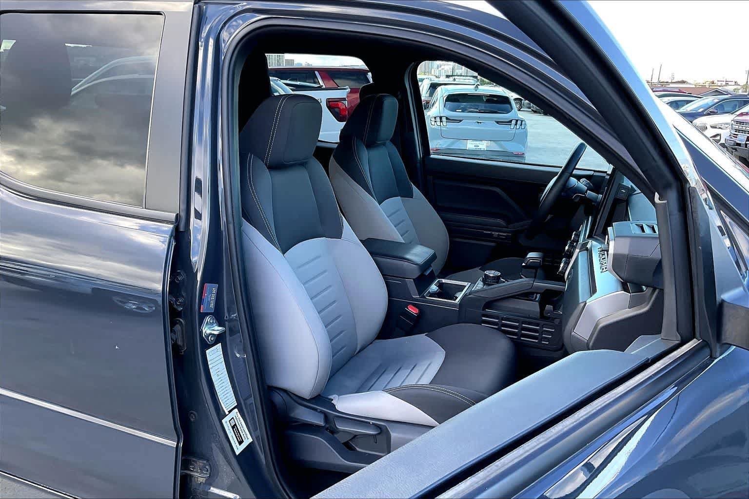 Used 2025 Toyota Tacoma TRD Off-Road AWD/4WD image 13