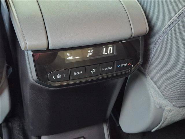 Certified 2024 Toyota Highlander LE FWD image 16