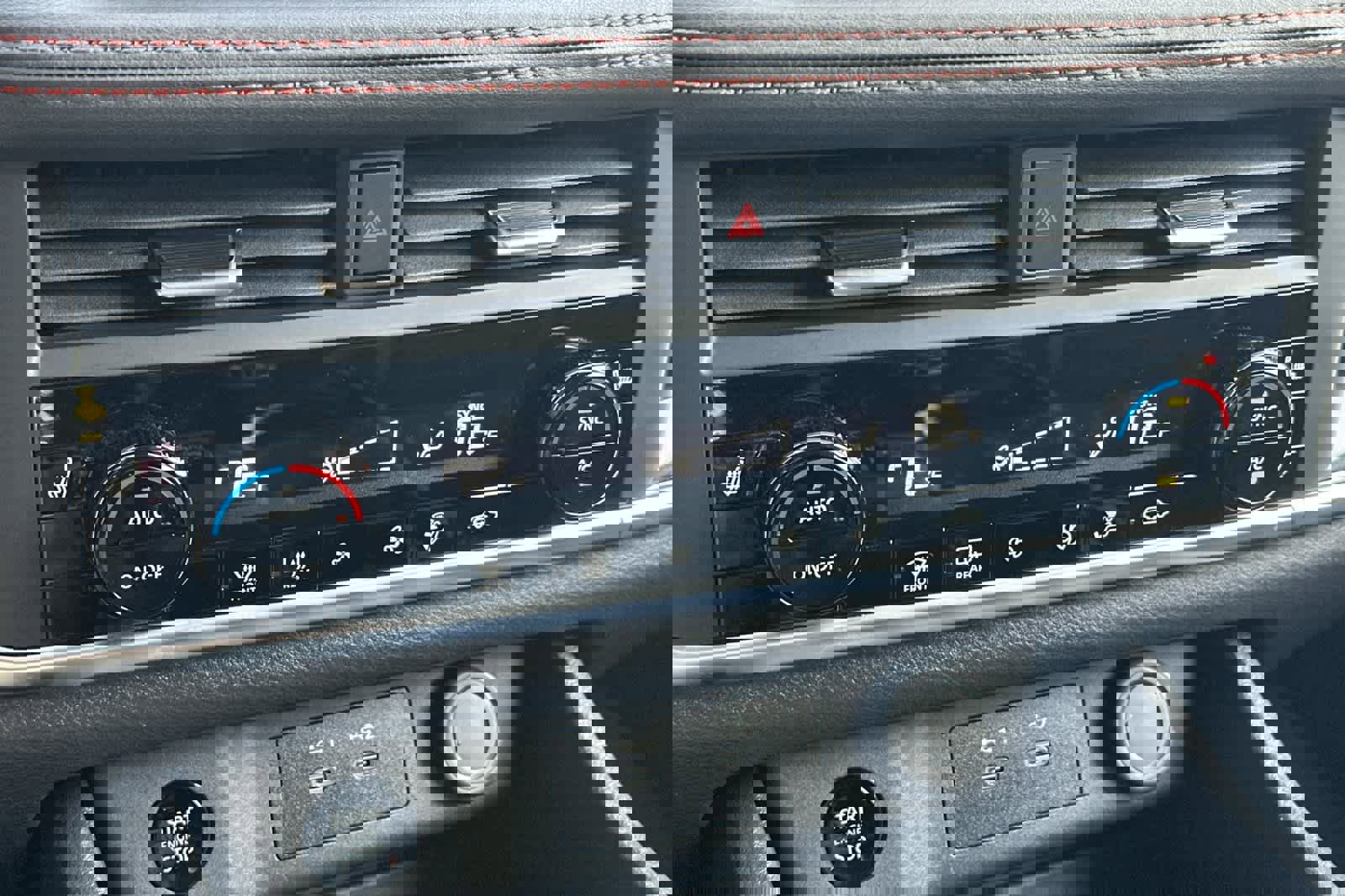 Used 2025 Nissan Rogue SV image 19