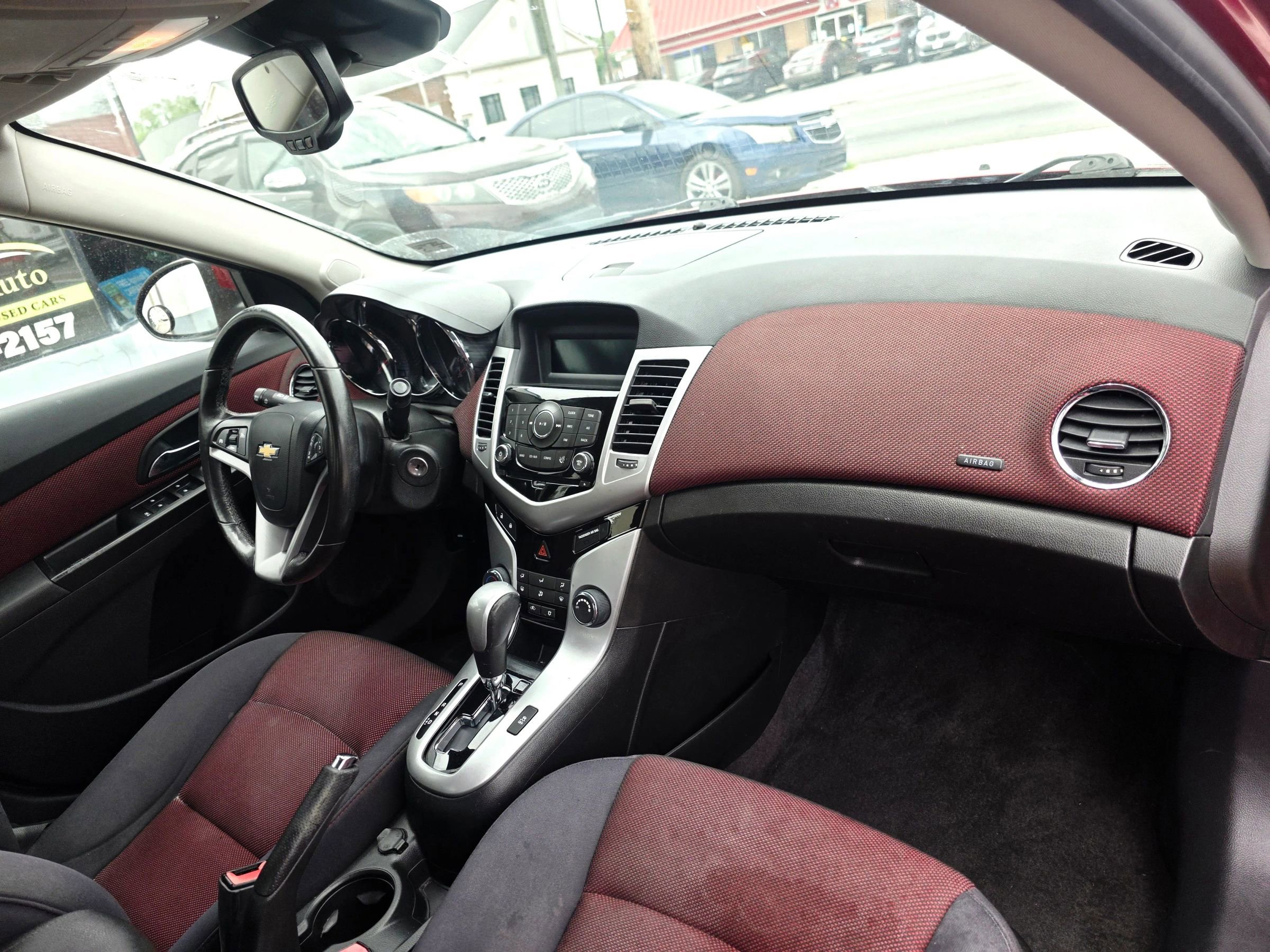 Used 2013 Chevrolet Cruze LT FWD image 14