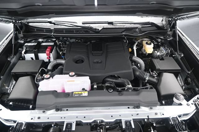 New 2026 Toyota Tundra Limited AWD/4WD image 18