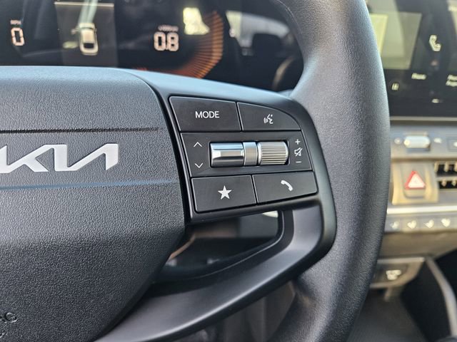 Used 2025 Kia K4 LXS FWD image 21