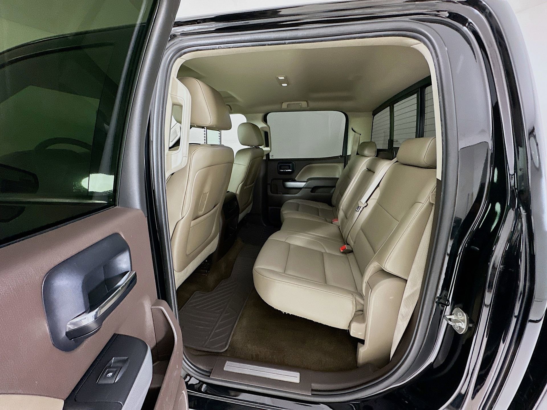 Used 2014 Chevrolet Silverado 1500 LTZ Z71 w/ LTZ Plus Package image 26