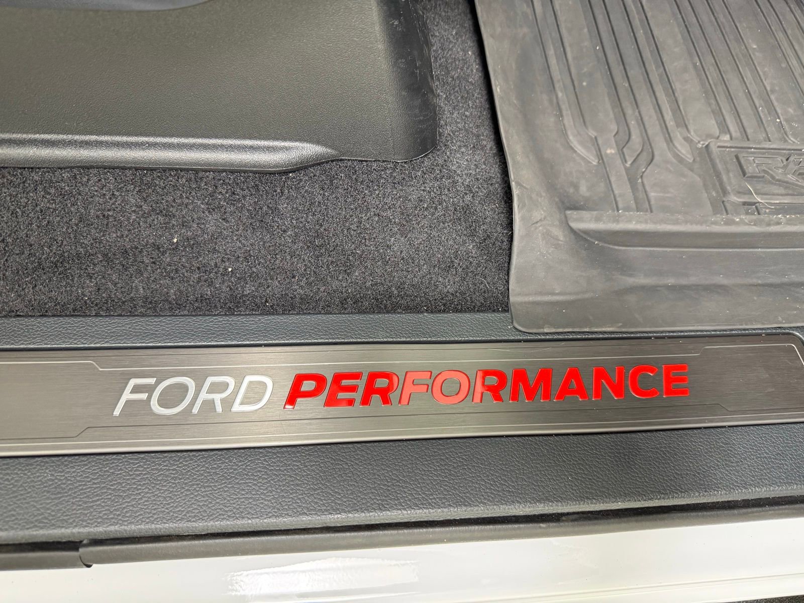 Used 2025 Ford F150 Raptor AWD/4WD image 37