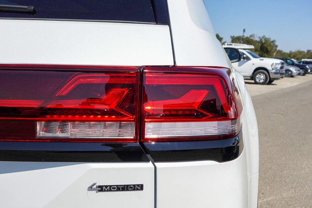 New 2026 Volkswagen Atlas Peak Edition image 8