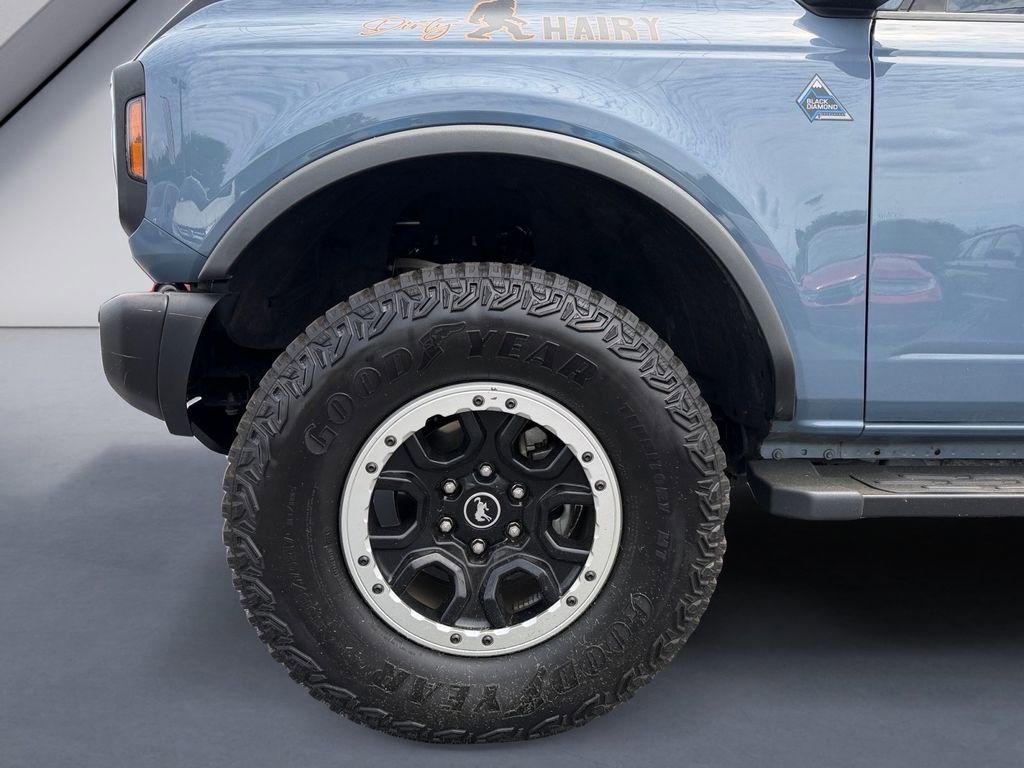 Used 2023 Ford Bronco Black Diamond w/ Sasquatch Package image 9